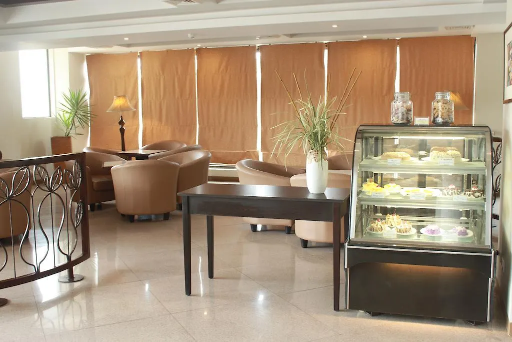 The Pinnacle Hotel And Suites Davao