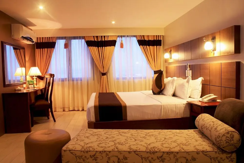 The Pinnacle Hotel And Suites Davao City