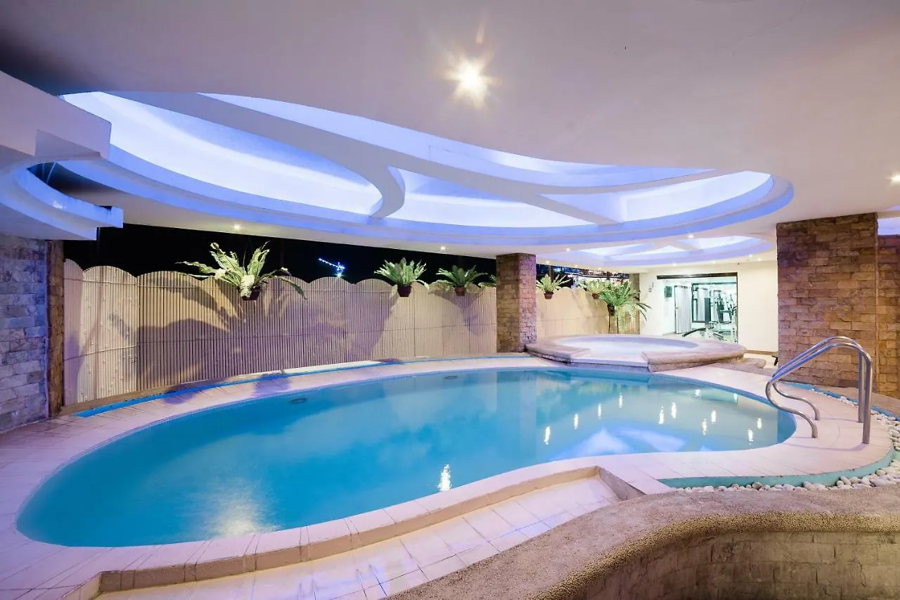 The Pinnacle Hotel And Suites Davao City