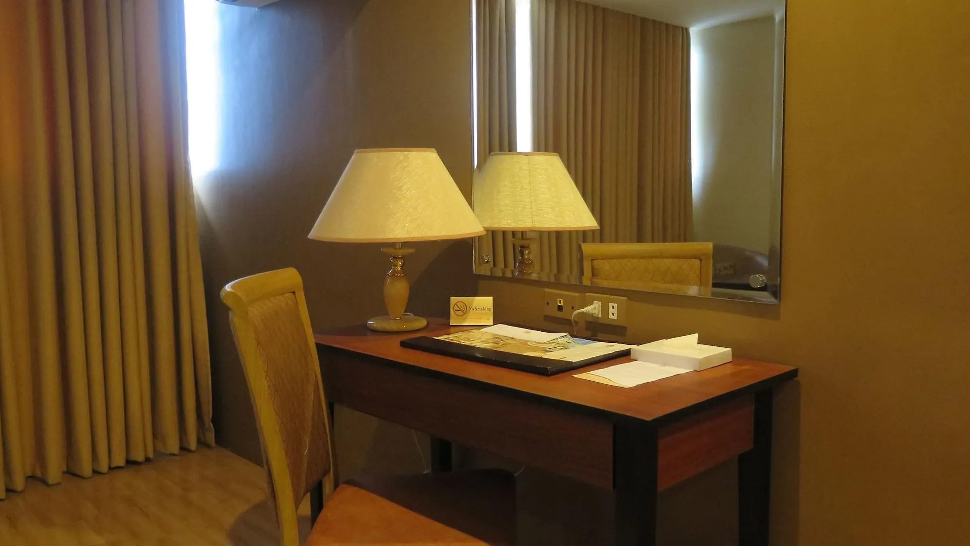 The Pinnacle Hotel And Suites Davao City